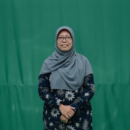 Ade Setyawati, Principal of Prestige Bilingual School