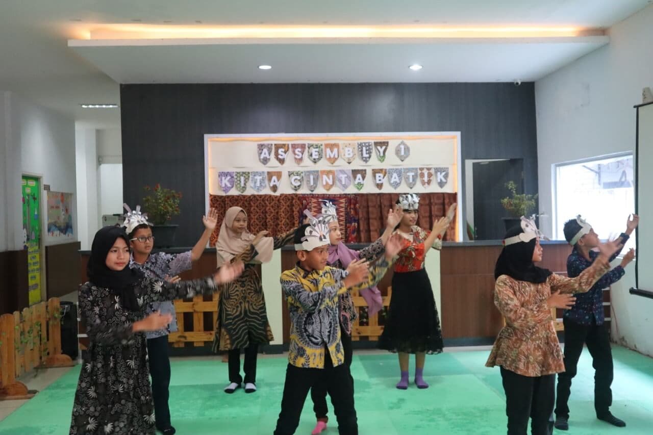 Kegiatan Assembly sekolah